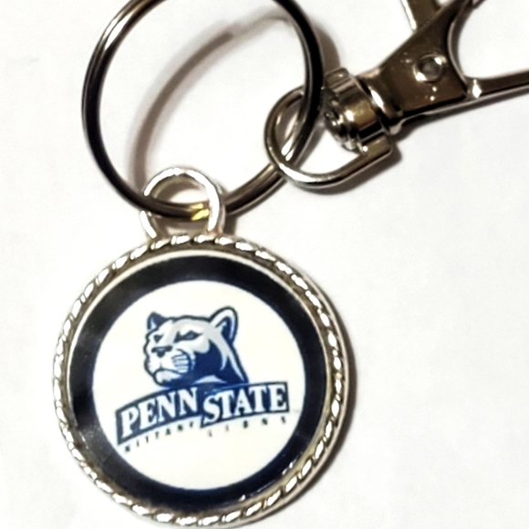 Penn state necklace, or keyring - Picture 1 of 2